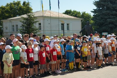 "Передай вогонь Перемоги": у Сумах відбувся "Олімпійський день" "Передай вогонь Перемоги": у Сумах відбувся "Олімпійський день"