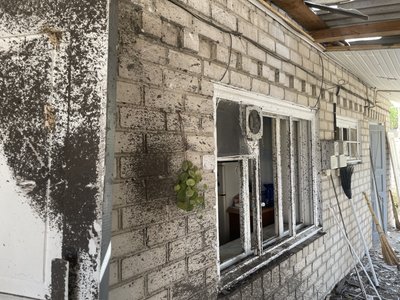 Херсон, обстріли, липень 2024, вікна, будинок, земля Херсон, обстріли, липень 2024, вікна, будинок, земля
