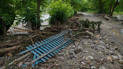 Пів години стихії — і село під водою: у громаді на Вінниччині ліквідовують наслідки негоди Пів години стихії — і село під водою: у громаді на Вінниччині ліквідовують наслідки негоди