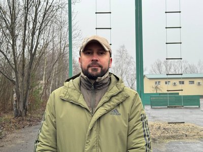 "Ліга сприяння обороні" на Житомирщині: як цивільних навчають стрільбі та тактичній медицині "Ліга сприяння обороні" на Житомирщині: як цивільних навчають стрільбі та тактичній медицині