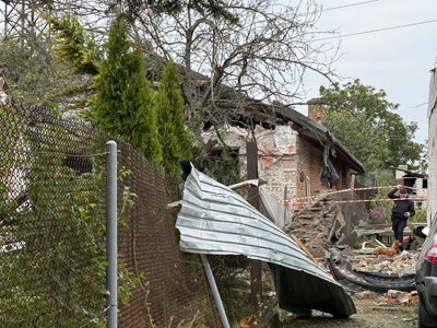 Наслідки обстрілу в Малехові, 13 жовтня 2026 року Наслідки обстрілу в Малехові, 13 жовтня 2026 року