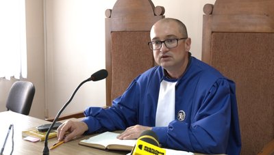Суддя Андрій Осташ, Пантеон Героїв, суд Суддя Андрій Осташ, Пантеон Героїв, суд