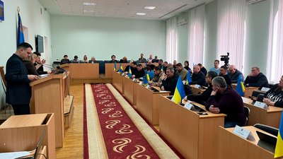 У Прилуках на сесії міськради додали 40 мільйонів гривень на потреби армії У Прилуках на сесії міськради додали 40 мільйонів гривень на потреби армії