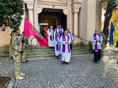 У Мукачеві попрощалися з полеглим прикордонником Ігорем Полигаловим
