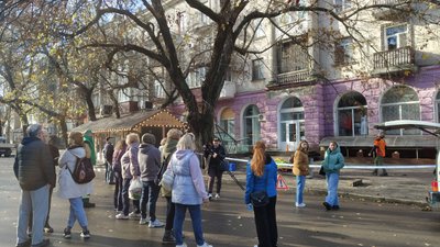 Майстер-клас з обрізки дерев організували у центрі Миколаєва Майстер-клас з обрізки дерев організували у центрі Миколаєва
