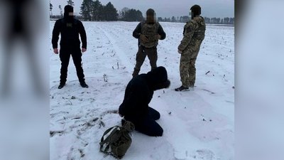 Затримання громадянина Білорусі за спробу диверсії на Рівненщині Затримання громадянина Білорусі за спробу диверсії на Рівненщині