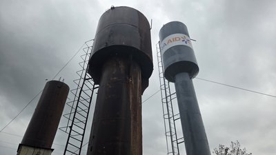 Рік жили без води: у селі на Миколаївщині встановили нову водонапірну башту Рік жили без води: у селі на Миколаївщині встановили нову водонапірну башту