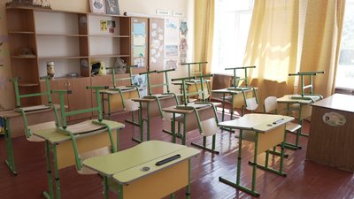 «Без школи не буде села»: громада на Вінниччині бореться за навчальний заклад, який рік не працює «Без школи не буде села»: громада на Вінниччині бореться за навчальний заклад, який рік не працює