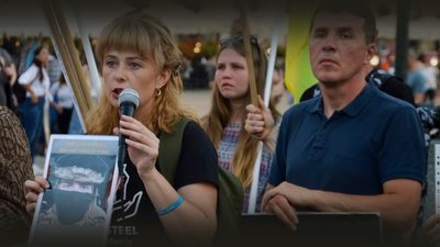 Світлана під час акції "Поверніть Героїв з полону", Хмельницький Світлана під час акції "Поверніть Героїв з полону", Хмельницький