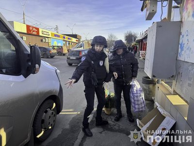 "Білі Янголи" вивезли останнього мешканці села у Хотінській громаді на Сумщині "Білі Янголи" вивезли останнього мешканці села у Хотінській громаді на Сумщині
