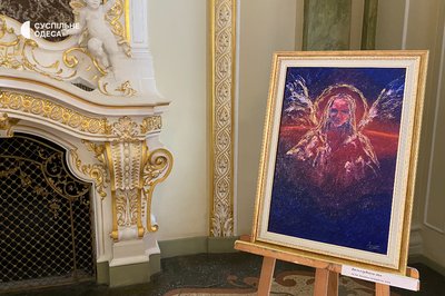 В Одесі презентували аудіовізуальний проєкт "Осяяння душі" митця Олександра Родіна В Одесі презентували аудіовізуальний проєкт "Осяяння душі" митця Олександра Родіна