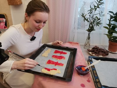 На Полтавщині майстриня відроджує традицію випікання давнього різдвяного печива панянок На Полтавщині майстриня відроджує традицію випікання давнього різдвяного печива панянок