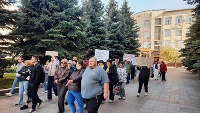 Жителі Великої Балки та кооперативів Кропивницького протестують через відсутність води Жителі Великої Балки та кооперативів Кропивницького протестують через відсутність води