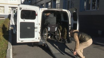 "Побачили проблему, яка сьогодні є в Україні": як на Вінниччині працює соціальне таксі для ветеранів "Побачили проблему, яка сьогодні є в Україні": як на Вінниччині працює соціальне таксі для ветеранів