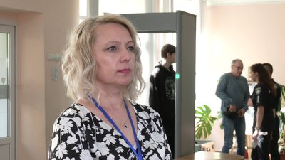 "Рамка — це безпека": металодетектор встановили у навчальному закладі в Рівному "Рамка — це безпека": металодетектор встановили у навчальному закладі в Рівному