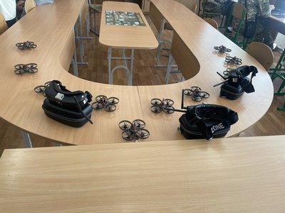 Навчальну техніку закупили для одного з ліцеїв Хмельницького, червень 2026 року Навчальну техніку закупили для одного з ліцеїв Хмельницького, червень 2026 року