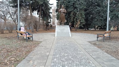 У Полтаві готують до відкриття пам’ятник Сковороді У Полтаві готують до відкриття пам’ятник Сковороді