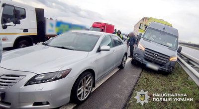Масова ДТП на Полтавщині: зіткнулися 6 авто, серед них “швидка” Масова ДТП на Полтавщині: зіткнулися 6 авто, серед них “швидка”