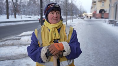 Гарячі напої для комунальників: у Чернігові низка кафе безплатно пригощають комунальників Гарячі напої для комунальників: у Чернігові низка кафе безплатно пригощають комунальників