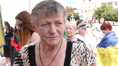Зі зв’язаними руками й заклеєними ротами: у Хмельницькому відбулась акція на підтримку полонених Зі зв’язаними руками й заклеєними ротами: у Хмельницькому відбулась акція на підтримку полонених
