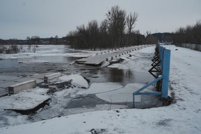 Зруйновна переправа через річку Мжу Зруйновна переправа через річку Мжу