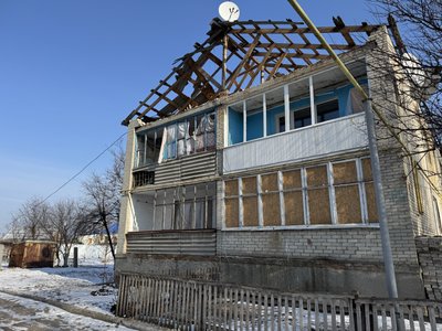 "Не складаємо руки, живемо далі": як виживають у Великій Писарівці на Сумщині "Не складаємо руки, живемо далі": як виживають у Великій Писарівці на Сумщині