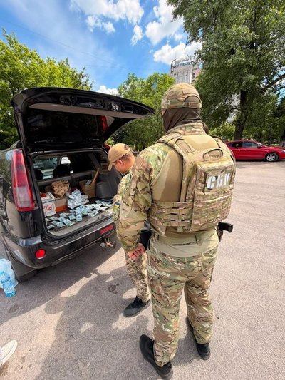 По дві тисячі доларів за відстрочку: на Кіровоградщині працівнику ТЦК повідомили про підозру По дві тисячі доларів за відстрочку: на Кіровоградщині працівнику ТЦК повідомили про підозру