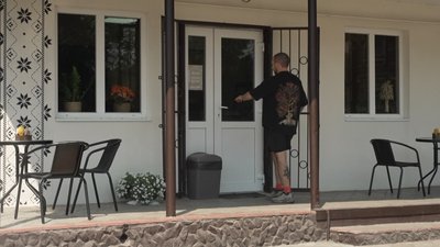 «Печу-печу хлібчик»: ветеран «Азову» відкрив власну пекарню на Рівненщині та продає сінабони «Печу-печу хлібчик»: ветеран «Азову» відкрив власну пекарню на Рівненщині та продає сінабони