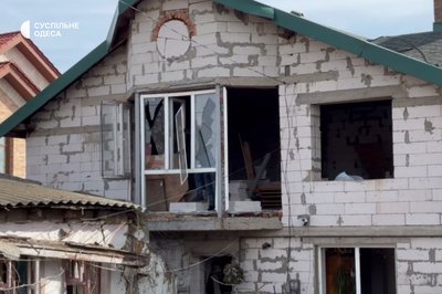 Вибиті скління та пошкоджені фасади: наслідки ранкової атаки на Одесу 2 березня Вибиті скління та пошкоджені фасади: наслідки ранкової атаки на Одесу 2 березня