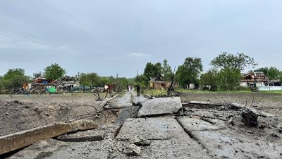"Мене відкинуло в погріб, чоловіка привалило цеглою": жителька Світловодська про обстріл