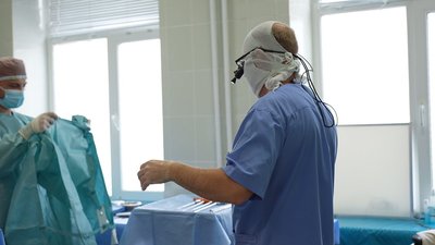"Дуже широка галузь". Нейрохірург Костянтин Попсуйшапка про свою роботу