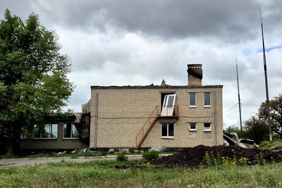 "Вночі – гупає, вдень – так собі, ми звикли». Фоторепортаж з прифронтового Золотого Колодязя на Донеччині "Вночі – гупає, вдень – так собі, ми звикли». Фоторепортаж з прифронтового Золотого Колодязя на Донеччині