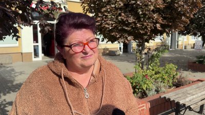 Ймовірні блекаути. Жителі Херсона запасаються ліхтарями, генераторами та павербанками Ймовірні блекаути. Жителі Херсона запасаються ліхтарями, генераторами та павербанками