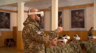 "51 день, який трансформує цивільну людину у військову" — командир батальйону 199-го центру ДШВ Максим Володенков "51 день, який трансформує цивільну людину у військову" — командир батальйону 199-го центру ДШВ Максим Володенков