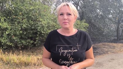 У Кривому Розі через пожежу на складах загорілися приватні оселі: що розповідають місцеві У Кривому Розі через пожежу на складах загорілися приватні оселі: що розповідають місцеві