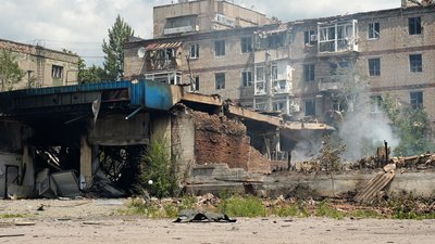 прифронтовий Торецьк евакуація обстріли армія РФ життя люди Донецька область прифронтовий Торецьк евакуація обстріли армія РФ життя люди Донецька область
