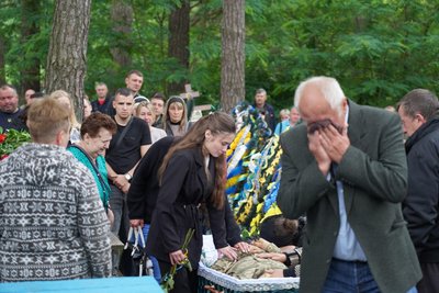 В Охтирці попрощались із захисником Андрієм Бабичем В Охтирці попрощались із захисником Андрієм Бабичем