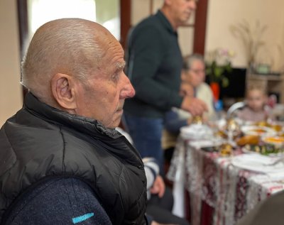 "Наш тато найкращий": у селі Труханів відсвяткували 100-річчя Степана Кравця "Наш тато найкращий": у селі Труханів відсвяткували 100-річчя Степана Кравця