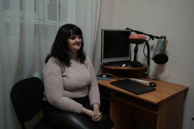 "Ми намагаємося вселити людям віру": як живуть незрячі люди у Сумах "Ми намагаємося вселити людям віру": як живуть незрячі люди у Сумах