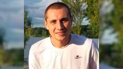На Чернігівщині поховали бійців Івана Данильчука та Дмитра Чайку, які загинули в боях на Сході На Чернігівщині поховали бійців Івана Данильчука та Дмитра Чайку, які загинули в боях на Сході