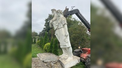 радянські пам’ятники, декомунізація, Івано-Франківщина радянські пам’ятники, декомунізація, Івано-Франківщина