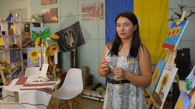 "Стіл пам'яті": кропивницькі кав'ярні долучилися до акції на честь загиблих військових "Стіл пам'яті": кропивницькі кав'ярні долучилися до акції на честь загиблих військових