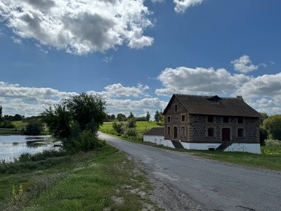 У селі Волосівка на Житомирщині зберігся 115-річний водяний млин У селі Волосівка на Житомирщині зберігся 115-річний водяний млин