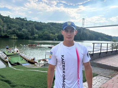 У Житомирі стартував чемпіонат України з веслування на човнах «Дракон» У Житомирі стартував чемпіонат України з веслування на човнах «Дракон»