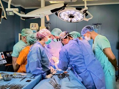 Операція з пересадки нирки Операція з пересадки нирки