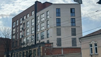 Будинок на вулиці Героїв Майдану Будинок на вулиці Героїв Майдану