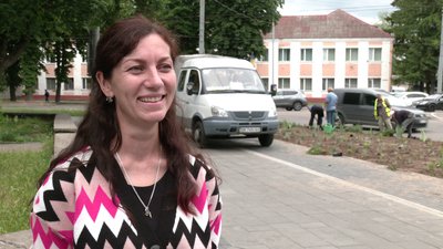 фахівчиня садово-паркового господарства Анна Пихотіна фахівчиня садово-паркового господарства Анна Пихотіна