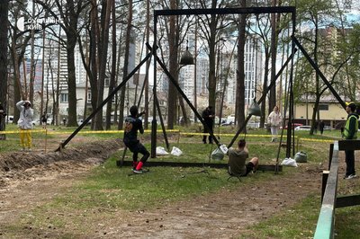 Біг, перешкоди і донати: у Києві провели "Дику гонку" на підтримку війська Біг, перешкоди і донати: у Києві провели "Дику гонку" на підтримку війська