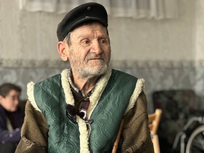Ледь не вбило — тоді виїхали. Як незрячий чоловік із дружиною евакуювалися з Добропілля Ледь не вбило — тоді виїхали. Як незрячий чоловік із дружиною евакуювалися з Добропілля