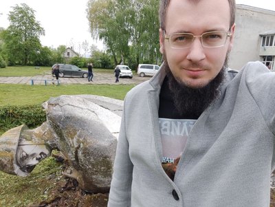 "У СРСР не ставили пам'ятників
вашим дідам". Інтерв'ю з декомунізатором Поздняковим "У СРСР не ставили пам'ятників
вашим дідам". Інтерв'ю з декомунізатором Поздняковим